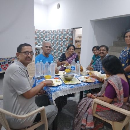 Happy Homestay 克久拉霍 外观 照片