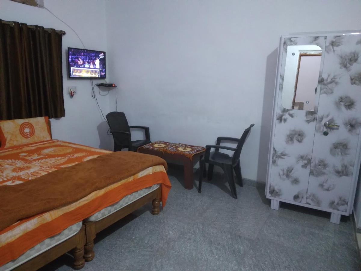 Happy Homestay 克久拉霍 外观 照片