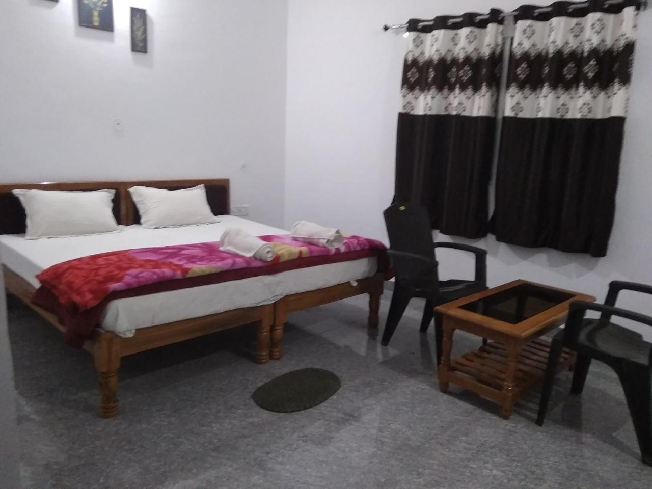 Happy Homestay 克久拉霍 外观 照片