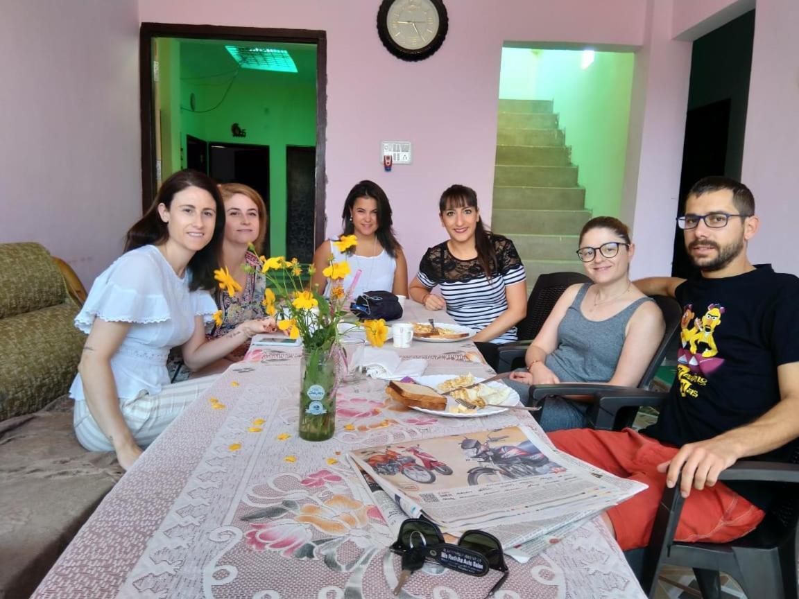 Happy Homestay 克久拉霍 外观 照片